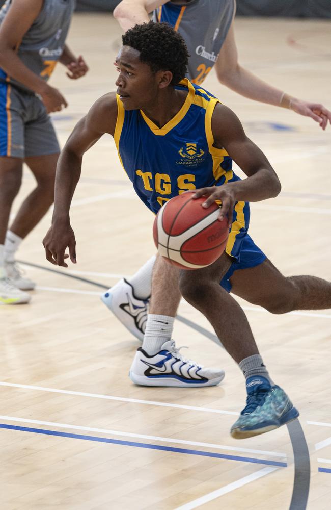 Up the range, the defence of Toowoomba Grammar guard Tawana Ngorima was key in his team’s victory over Gregory Terrace. Picture: Kevin Farmer