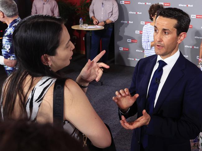 Premier Steven Miles and Opposition Leader David Crisafulli go head to head in the final election debate in front of 100 undecided voters at Suncorp Stadium. Pics Adam Head