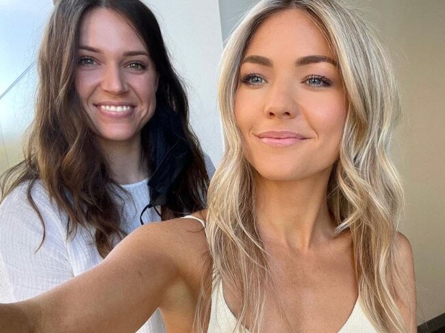 Sam Frost emerged with a new look. Picture: Instagram/@fro01