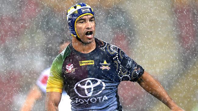 BRISBANE, AUSTRALIA — FEBRUARY 23: Johnathan Thurston of the Cowboys calls out to his team mates during the NRL trial match and Jonathan Thurston/Cameron Smith Testimonial match between the Melbourne Storm and the North Queensland Cowboys at Suncorp Stadium on February 23, 2018 in Brisbane, Australia. (Photo by Bradley Kanaris/Getty Images)