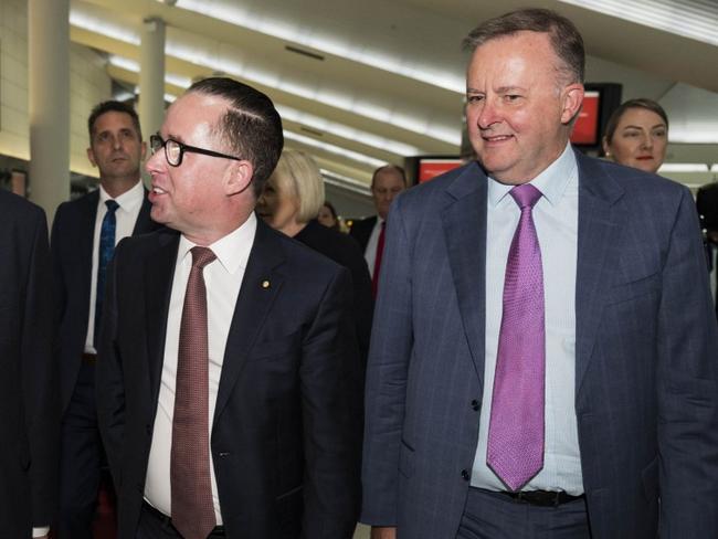 Alan Joyce and Anthony Albanese. Supplied by Perth Airport