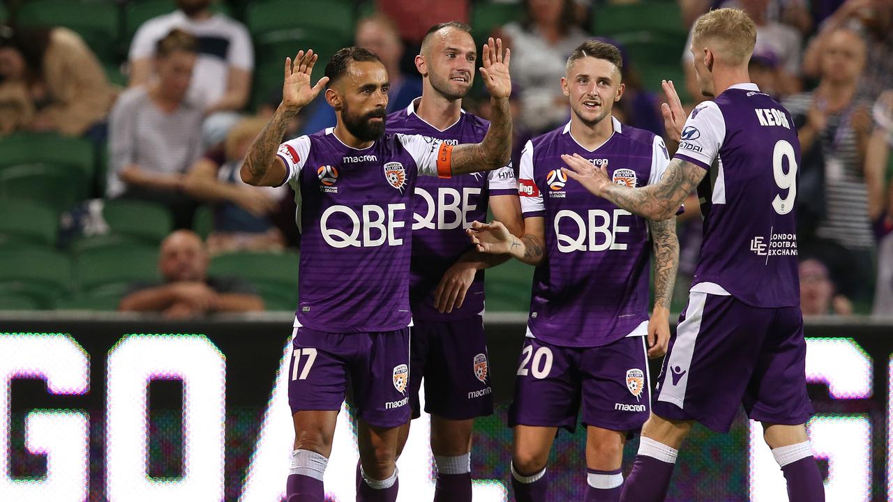 Perth Glory made a huge statement with a 5-0 win over Wellington Phoenix.