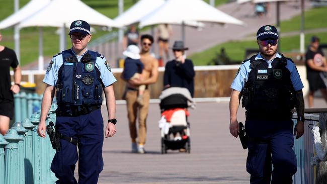 Police can issue $1000 fines to anyone not obeying the public health order. Picture: Toby Zerna