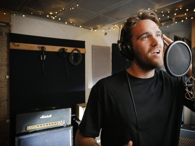 Nick Balcombe Foundation award recipiant Hugo Bladel, right, at Red Planet Recording with producer Cal Young. Hugo won four days of recording at Red Planet as part of the Nick Balcombe Foundation.Picture: MATHEW FARRELL