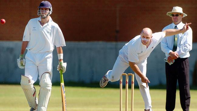 Glen Giddings in action for Gosford in the 2005/06 season. Picture: Peter Clark