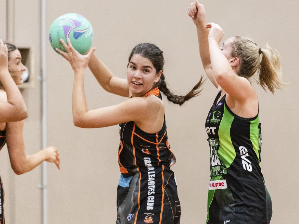 Georgia Bloxham gets possession for Carina Tigers. Picture: Kevin Farmer