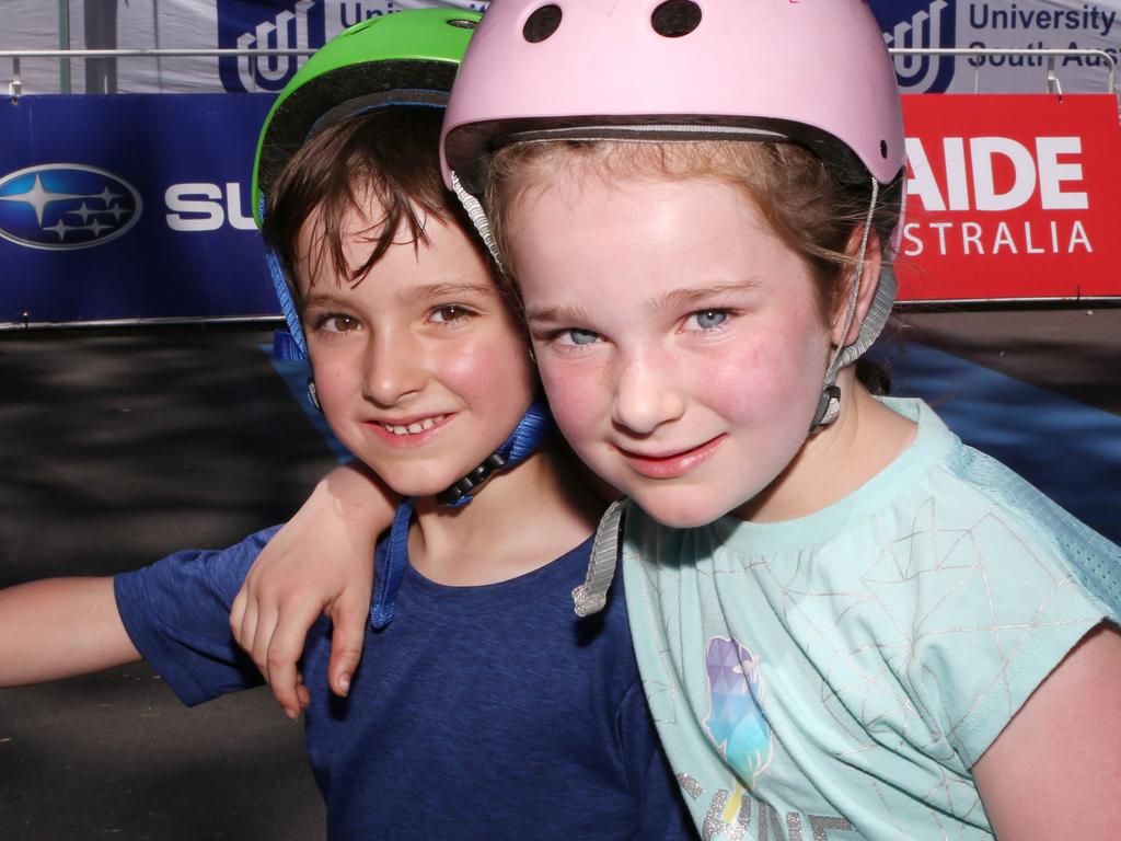 Siblings Jack, 5, and Isabel Willsmore, 7, participated in the Family Fun ride. Picture: AAP/Emma Brasier