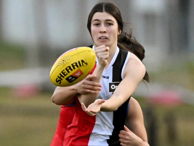 MELBOURNE, AUSTRALIA - AUGUST 12: Georgia Patrikios of the Saints handpasses the ball during the AFLW Practice Match between the St Kilda Saints and the Brisbane Lions at RSEA Park on August 12, 2022 in Melbourne, Australia. (Photo by Morgan Hancock/AFL Photos/via Getty Images)