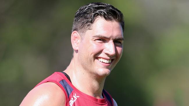 QLD Reds training at Ballymore. Rob Simmons.  Pic Jono Searle.