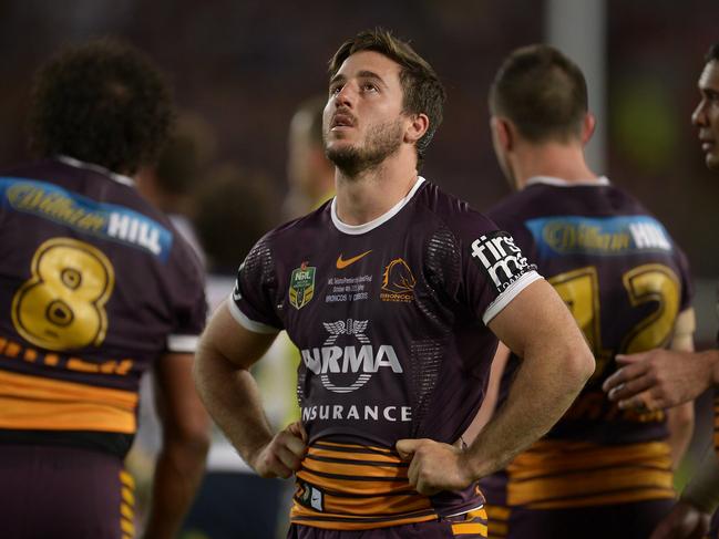 Ben Hunt looks to the sky following 2015 grand final heartbreak. Picture: Brett Hemmings/Getty Images