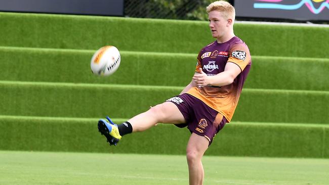 Tom Dearden at training. Brisbane Broncos training at the Clive Berghofer centre. Photo: John Gass/ AAP