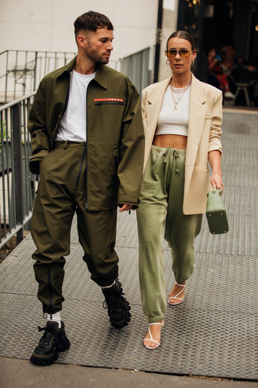 StreetStyle at Louis Vuitton - Paris Fashion Week Men Spring