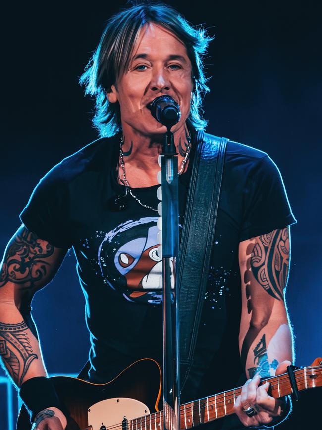 Keith Urban performs at the Summerfest Music Festival 2024.