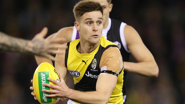 Jayden Short leads the AFL in metres gained. Picture: Michael Klein