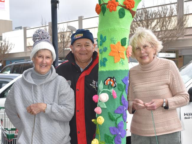 IN PHOTOS: Warwick comes alive with Jumpers and Jazz spirit