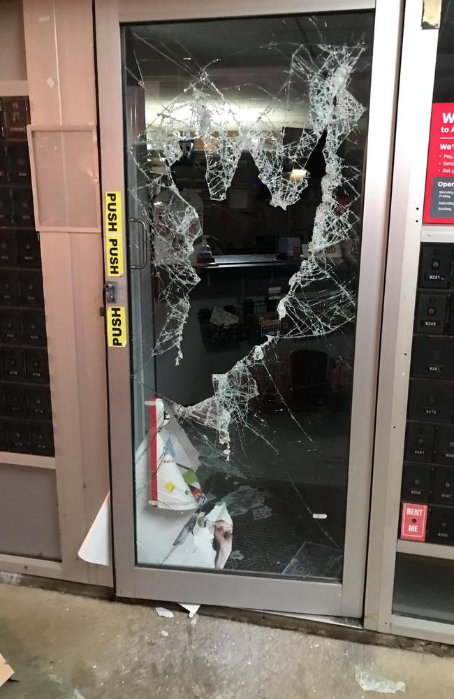 Smashed door at Park Avenue Post Office from February 20, 2022.