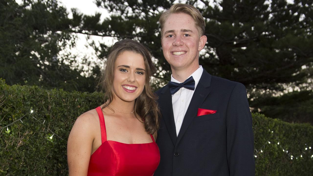 Toowoomba school formal red carpet photo gallery 2016 | The Chronicle