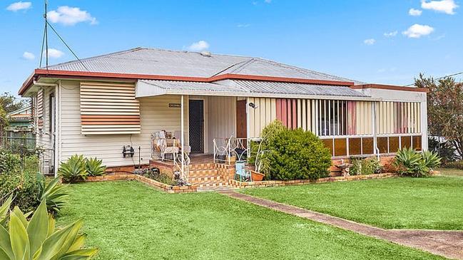 17 Searle St, Maryborough. Photo: realestate.com.au.