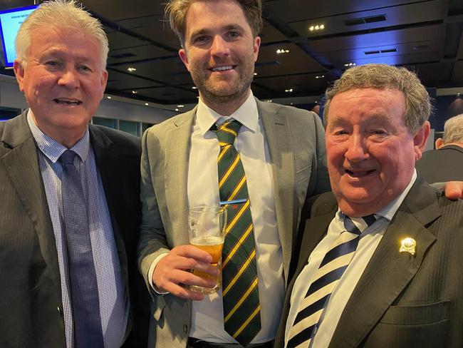 Jack Sheehan (right) with VSDCA board member and former Victorian opener Geoff Richardson (left) and Caulfield captain Jacob Thorne.