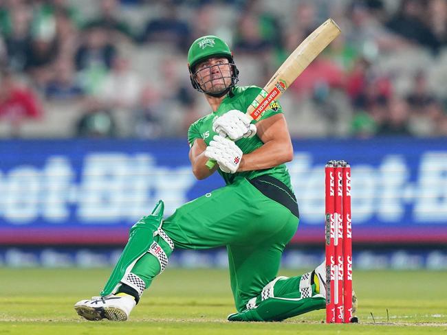 Marcus Stoinis of the Stars bats during the Big Bash League (BBL) Challenger Final cricket match between the Melbourne Stars and the Sydney Thunder at the MCG in Melbourne, Thursday, February 6, 2020. (AAP Image/Scott Barbour) NO ARCHIVING, EDITORIAL USE ONLY, IMAGES TO BE USED FOR NEWS REPORTING PURPOSES ONLY, NO COMMERCIAL USE WHATSOEVER, NO USE IN BOOKS WITHOUT PRIOR WRITTEN CONSENT FROM AAP