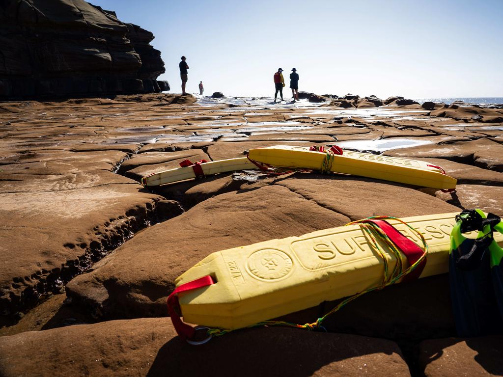 Surf rescue teams at North Avoca. Photo: Tom Parrish