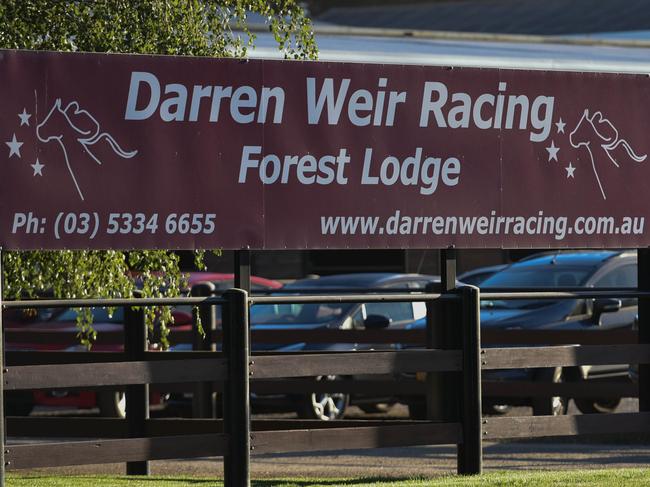 30.01.2019    Pic  Ian Wilson Darren Weir Racing at Miners Rest raided by AFP and Vic Pol this morning