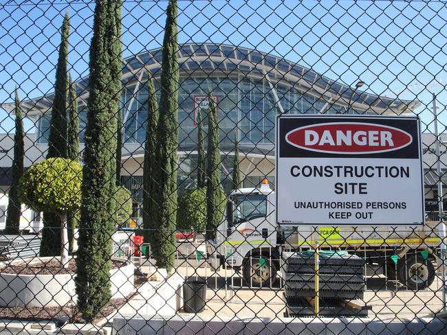 AUSTRALIA - NewsWire Photos July 12, 2023: BURNSIDE SHOPPING CENTRE - General coverage of the latest economic conditions at Adelaide's Burnside Shopping Centre as numerous business close down amid the massive expansions of the site ADELAIDE,    Picture: NCA NewsWire / Dean Martin