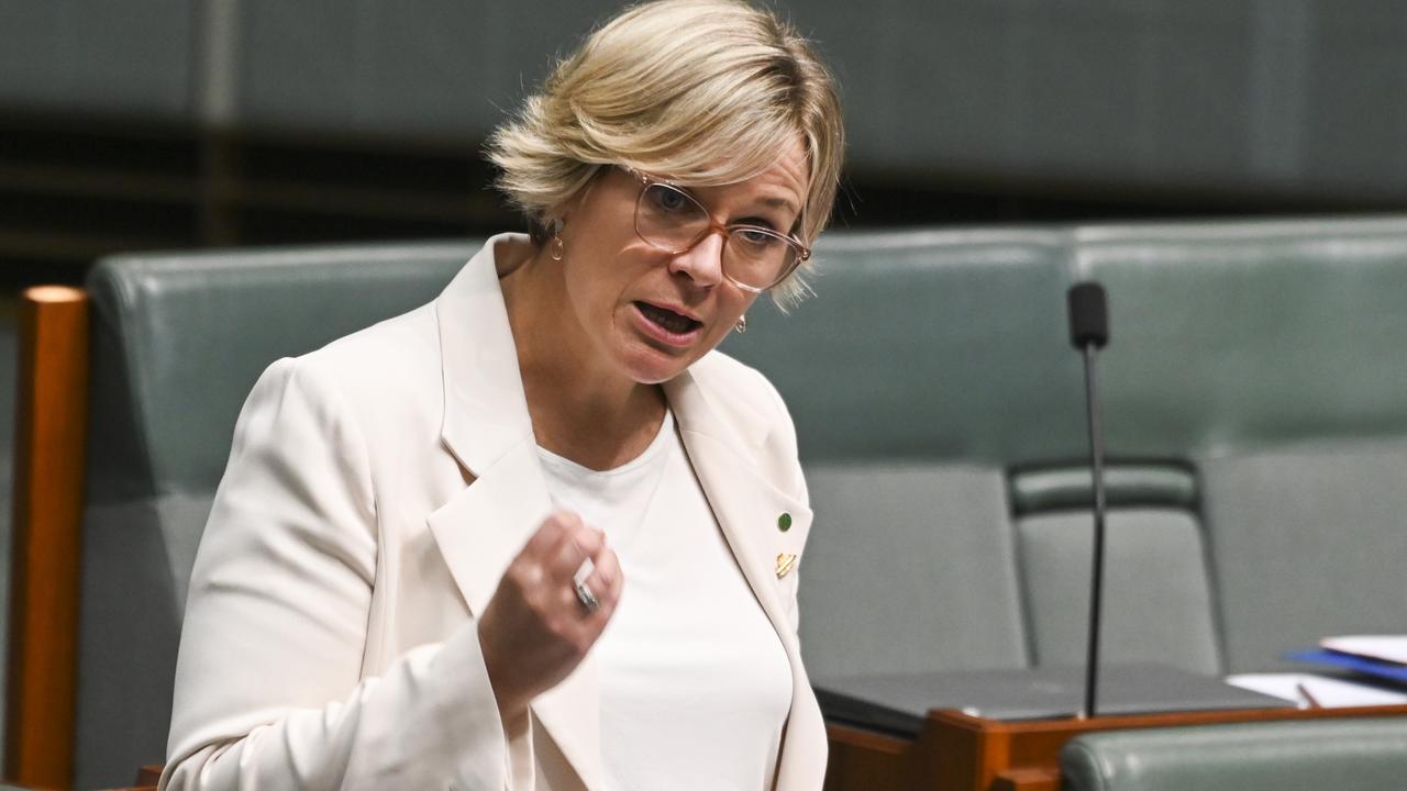 Independent MP Zali Steggall wants banks, telcos and social media to show they have met their obligations. Picture: Martin Ollman