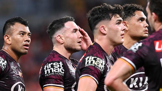 BRISBANE, AUSTRALIA - SEPTEMBER 24: Darius Boyd of the Broncos and teammates look on following a Cowboys try during the round 20 NRL match between the Brisbane Broncos and the North Queensland Cowboys at Suncorp Stadium on September 24, 2020 in Brisbane, Australia. (Photo by Bradley Kanaris/Getty Images)