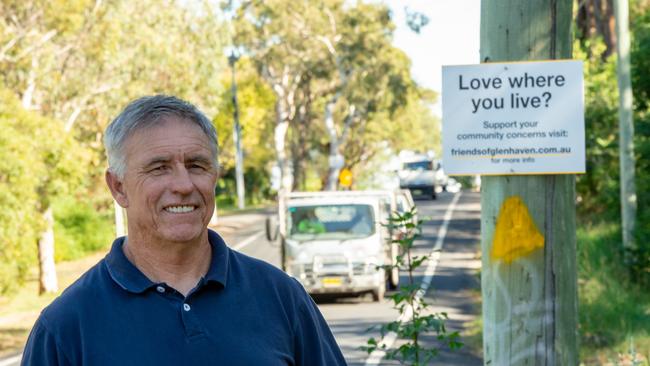 Glenhaven Rd is a major concern for residents against the Glenhaven Mosque. Pic: AAP Image/Monique Harmer