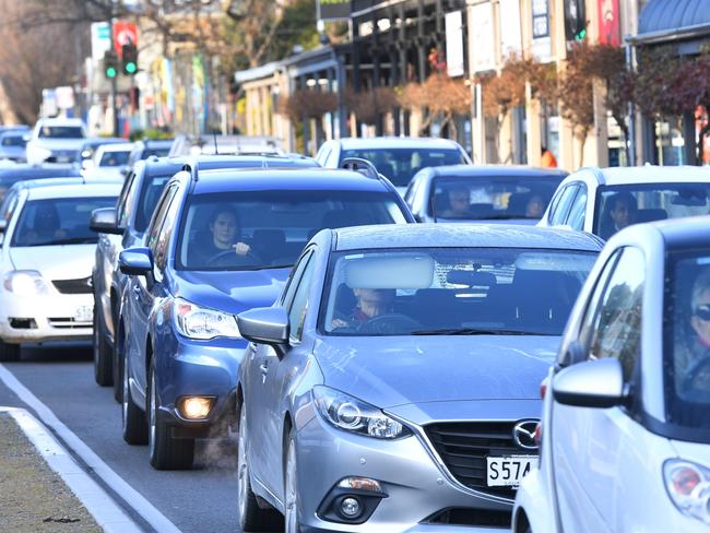 31/7/20. A build up of traffic on the roads - traffic has started to get back to normalGoodwood Road, Goodwood (looking South)Picture: Keryn Stevens