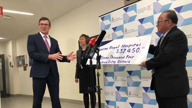 Alan Tudge, Professor Christine Kilpatrick, Chief Executive, the Royal Melbourne Hospital and Oceania Federation President Sunny Duong.