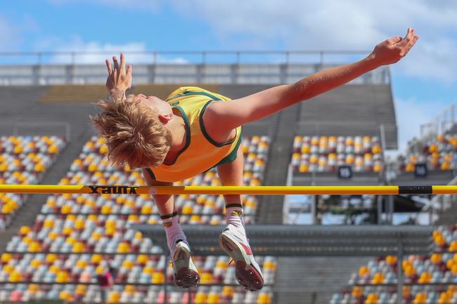 AIC Track &amp; Field Championships from QSAC, Photos by Stephen Archer