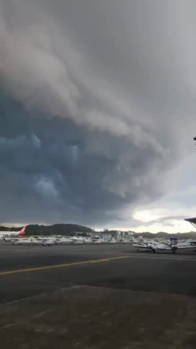 Severe storm hits Coolangatta Airport at Gold Coast