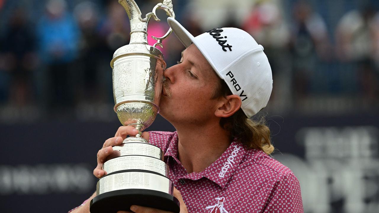 Cameron Smith kisses the Claret Jug after his stunning final round of 64 saw him win the 150th British Open at St Andrews by a one-stroke margin. Picture: AFP