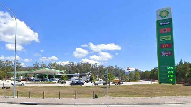 The BP Service Centre at Nambucca Heads has been listed as a venue of concern by NSW Health. All those people who visited the centre on Thursday 19 August between 2pm to 2.15pm have been deemed casual contacts and must get tested and isolate until they receive a negative result. Picture: Google