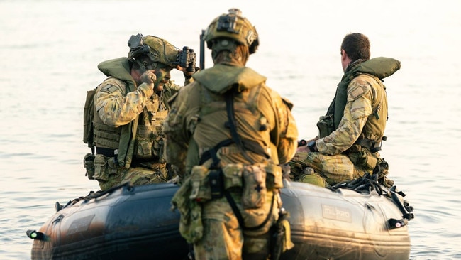 Soldiers from 5th Battalion training in Darwin Harbour. Picture: 1st Brigade, Australian Army.