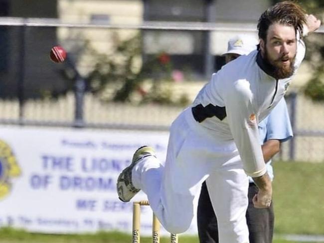 Chris Moloney in action for Carrum Downs.