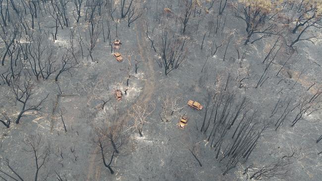 Vehicles remain stranded after fire tore through Dargan in the Blue Mountains west of Sydney. Picture: NSW RFS