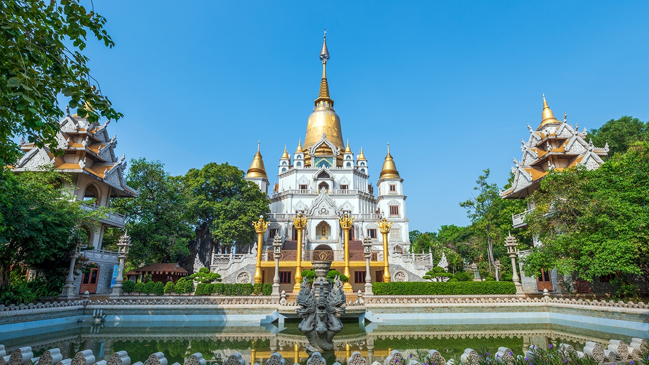 Eat your way around Ho Chi Minh for less thanks to Singapore Airlines' latest sale.