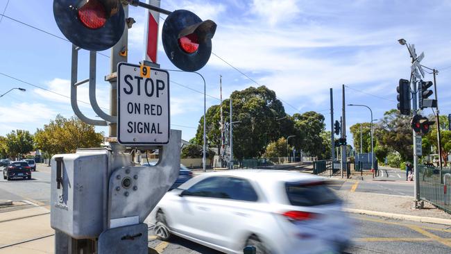 The federal government will fund a $200m upgrade to fix the notorious bottleneck at the Marion and Cross roads intersection, originally promised by the Coalition in March. Picture: Brenton Edwards