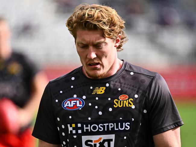 PERTH, AUSTRALIA - JUNE 23: Matt Rowell of the Suns warms up during the 2024 AFL Round 15 match between the Fremantle Dockers and the Gold Coast SUNS  at Optus Stadium on June 23, 2024 in Perth, Australia. (Photo by Daniel Carson/AFL Photos via Getty Images)