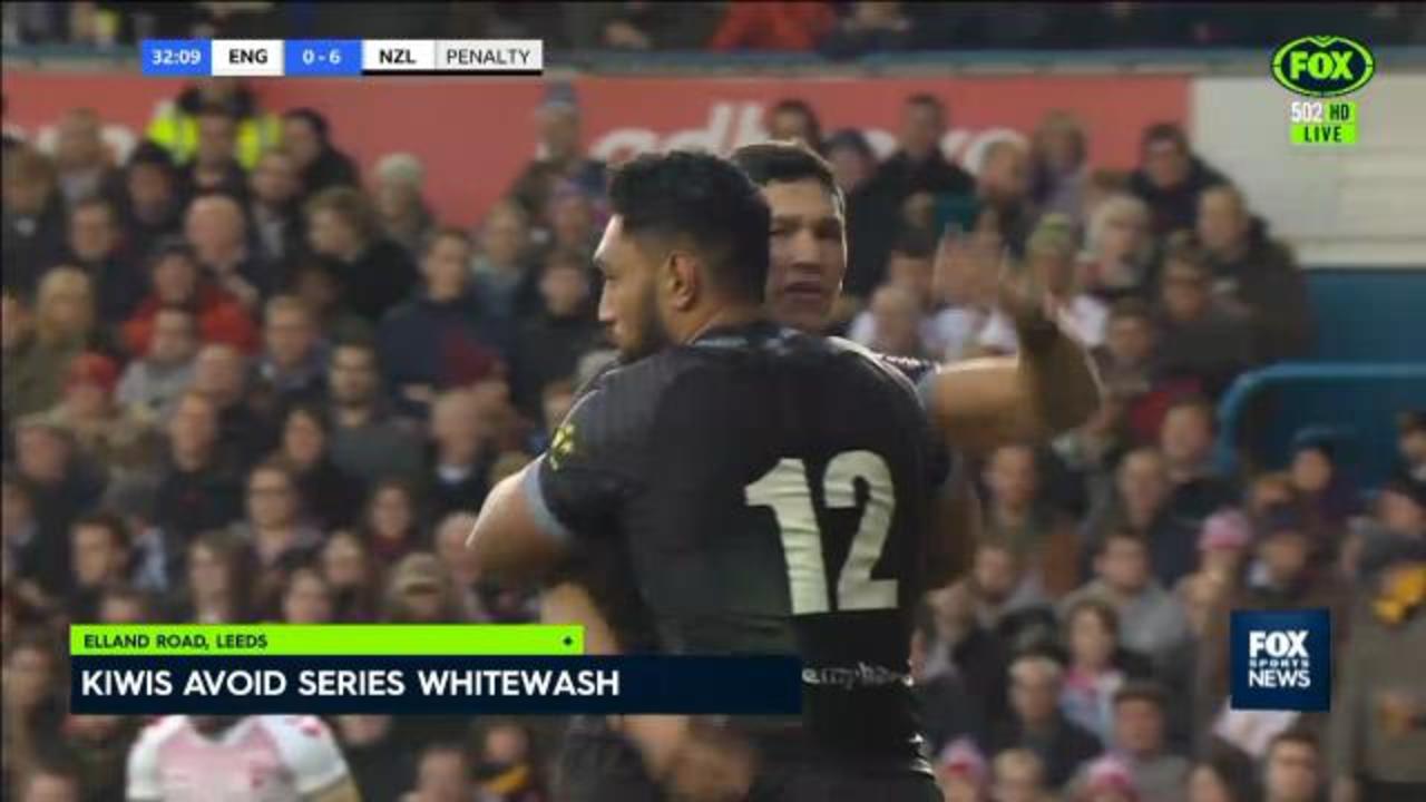 Kiwis belt England