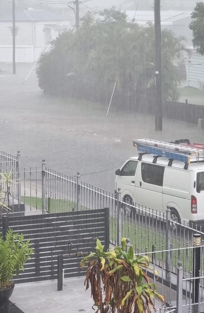 Flash flooding on Hythe and Long St in Hervey Bay on Sunday. Photo: Carlie Walker