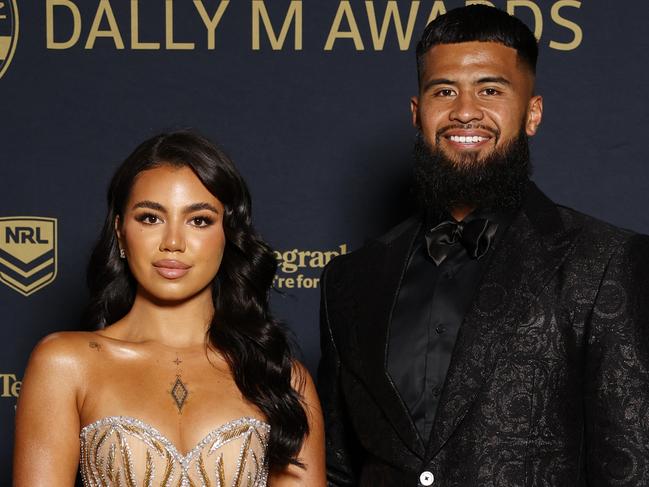 SYDNEY, AUSTRALIA - NCA NewsWire Photos - 27 SEPTEMBER, 2023: Payne Hass and Leilani Mohenoa on the red carpet of the 2023 Dally M Awards, held at Royal Randwick Racecourse. Picture: NCA NewsWire / Jonathan Ng