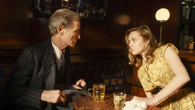 Bill Nighy and Aimee Lou Wood in Living