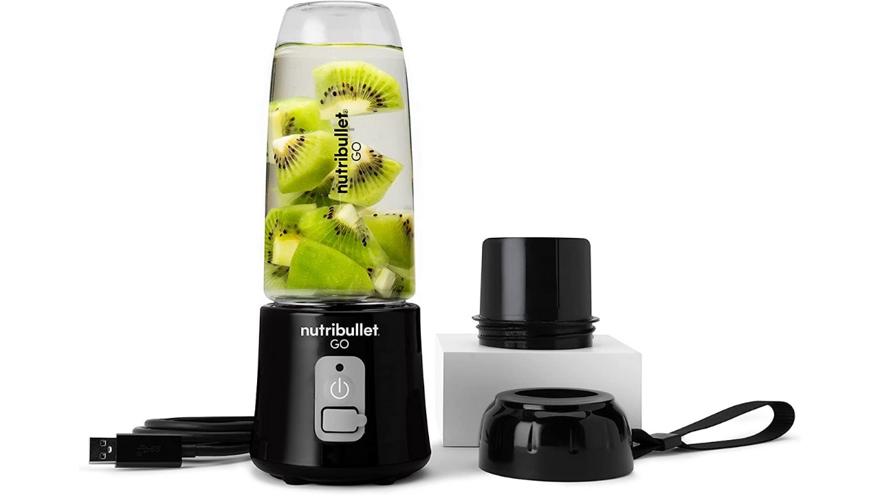 8 Best Portable Blenders For Smoothies On The Go In 2022