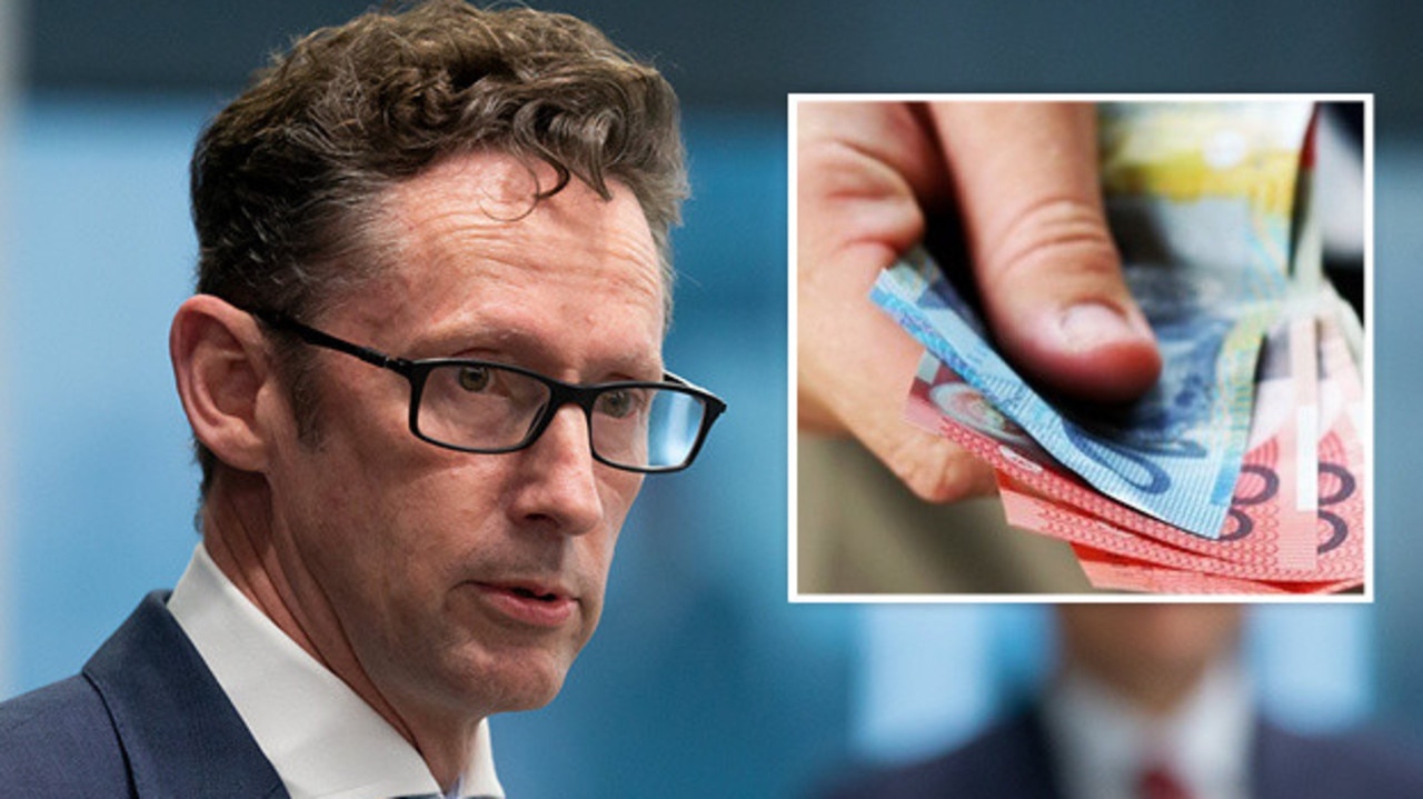 australian-taxation-office-cracks-down-on-cash-cheats-to-recoup-33b