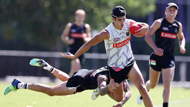 Tackles are a good way to stay involved in the game and keep your KFC SuperCoach score ticking upwards. Picture: Michael Klein