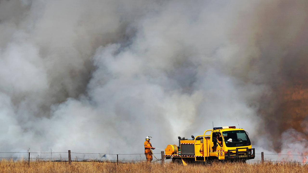 Firefighters brace for the worst as fires continue to burn in the Canungra and Sarabah regions. Picture: NIGEL HALLETT